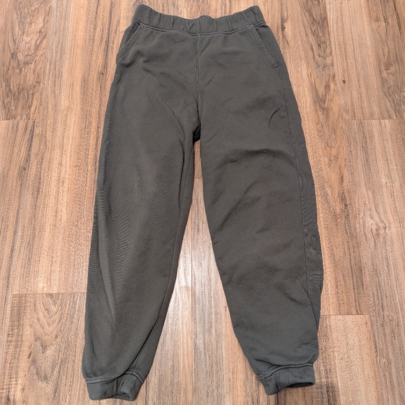 Lululemon Relaxed High Rise Jogger - Picture 7 of 12